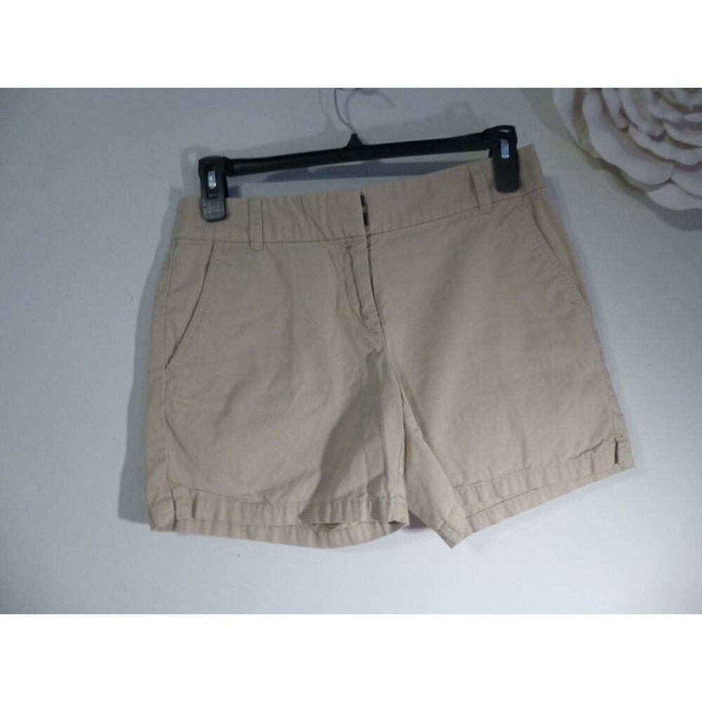LOFT Women's Khaki Chino Pants Size 4 Short